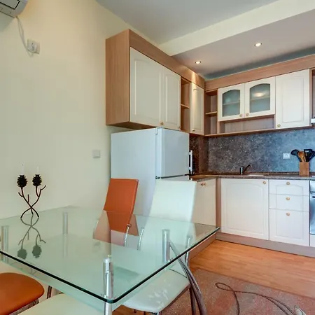 Apartment дриймбг - райска градина, влас